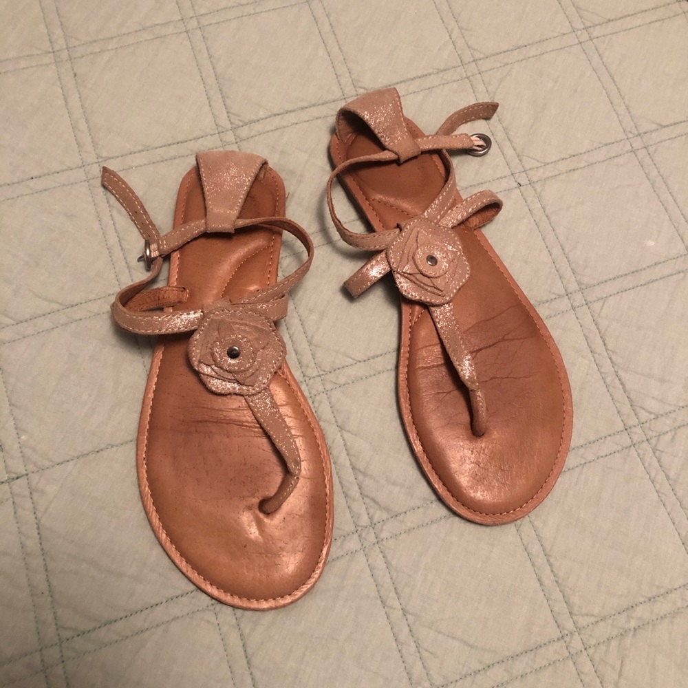 Fossil Sandals